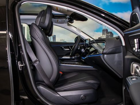 Certified 2025 Mercedes-Benz E 450 4MATIC All-Terrain Wagon image 22