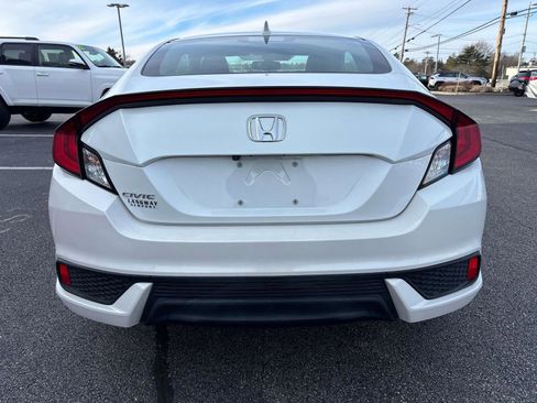 Used 2019 Honda Civic EX image 4