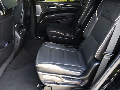 Used 2024 Cadillac Escalade Sport w/ LPO, ONYX Package AWD/4WD image 27