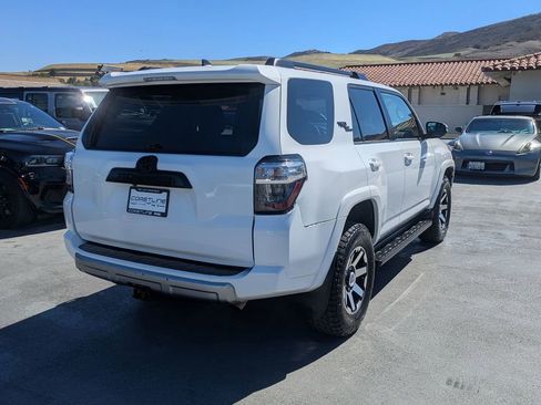 Used 2020 Toyota 4Runner TRD Off-Road Premium image 4