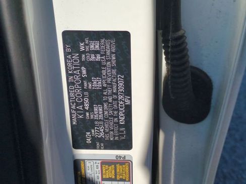 Used 2024 Kia Sportage LX image 36