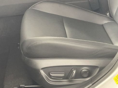 New 2026 Toyota Prius Plug-In Hybrid image 18