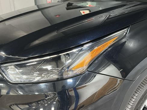 Used 2023 Toyota Highlander XLE AWD/4WD image 7