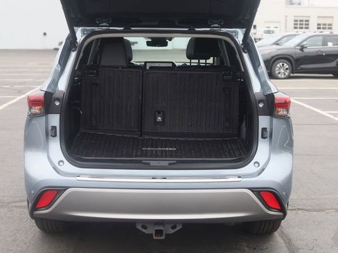 Used 2023 Toyota Highlander Platinum AWD/4WD image 27