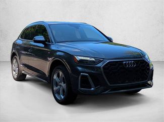Used 2023 Audi Q5 2.0T Premium Plus w/ Premium Plus Package AWD/4WD video 3