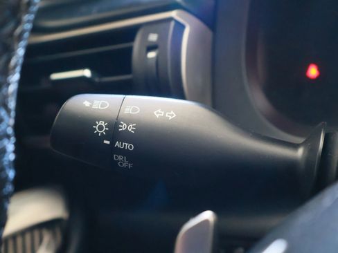 Used 2017 Lexus RC F image 31