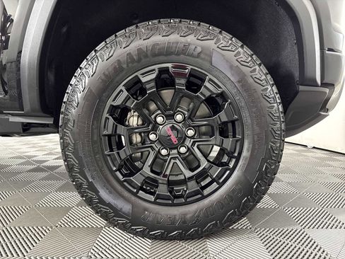 New 2026 GMC Canyon Elevation w/ Convenience Package image 10