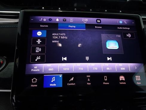 Certified 2023 Jeep Grand Cherokee Trailhawk w/ Luxury Tech Group III AWD/4WD image 13