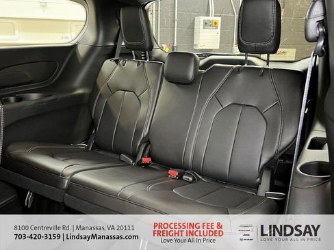 New 2026 Chrysler Pacifica Select image 21
