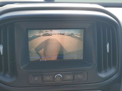 Used 2022 Chevrolet Colorado W/T w/ WT Convenience Package RWD image 17
