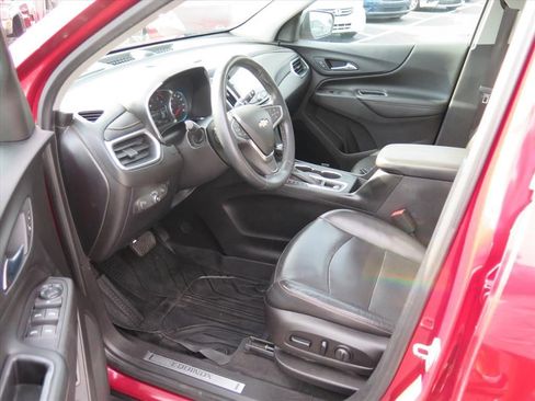 Used 2018 Chevrolet Equinox Premier image 9