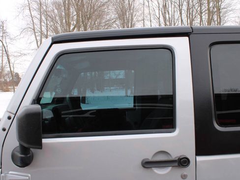 Used 2007 Jeep Wrangler Sahara w/ PWR Convenience Group AWD/4WD image 32