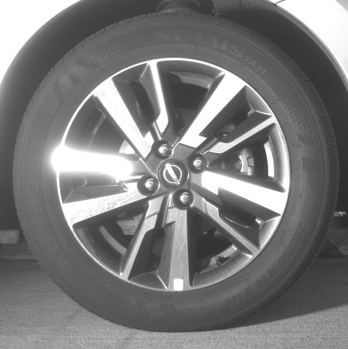 Used 2025 Nissan Versa SV FWD image 15