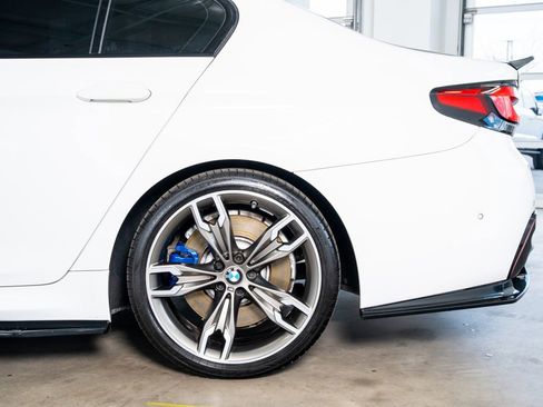 Used 2021 BMW M550i xDrive w/ Premium Package image 22