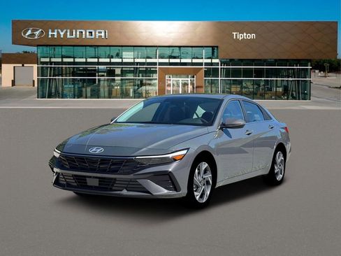 New 2026 Hyundai Elantra Limited FWD image 1