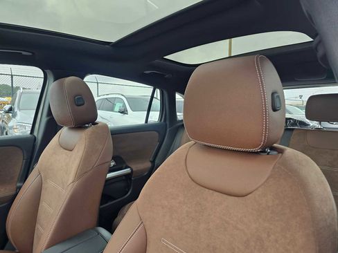 New 2026 Mercedes-Benz GLA 35 AMG 4MATIC image 23