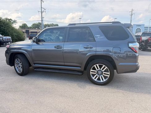 Used 2022 Toyota 4Runner TRD Sport w/ Technology Package AWD/4WD image 9