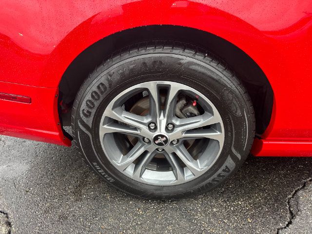 Used 2014 Ford Mustang Premium RWD image 10