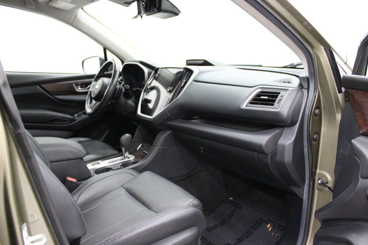 Used 2024 Subaru Ascent Touring w/ Popular Package #2 AWD/4WD image 11