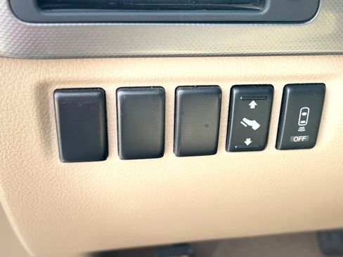 Used 2011 Nissan Armada SV image 55