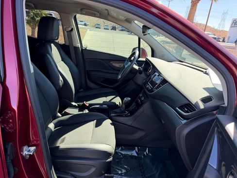 Used 2022 Buick Encore Preferred w/ Safety Package II AWD/4WD image 14