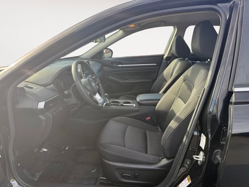 Used 2022 Nissan Altima 2.5 SV image 10