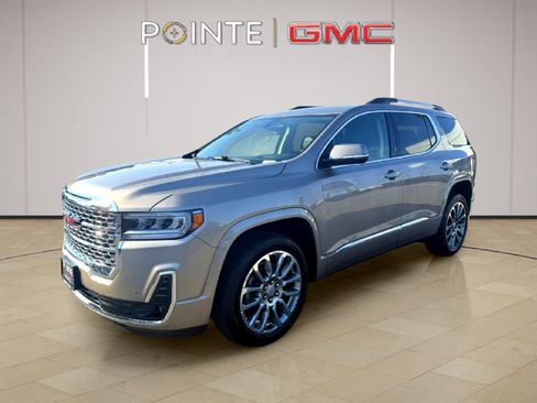 Used 2022 GMC Acadia Denali image 3