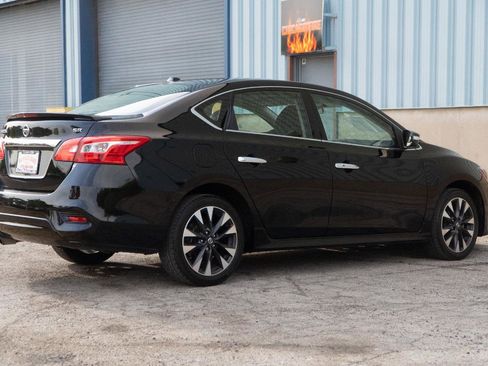 Used 2019 Nissan Sentra SR FWD image 13