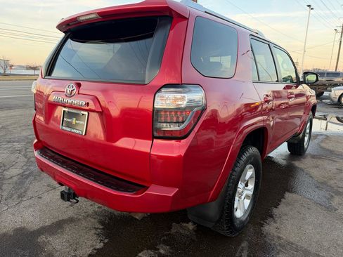 Used 2015 Toyota 4Runner SR5 image 11