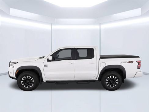 Used 2023 Nissan Frontier PRO-4X w/ Tow Package AWD/4WD image 10