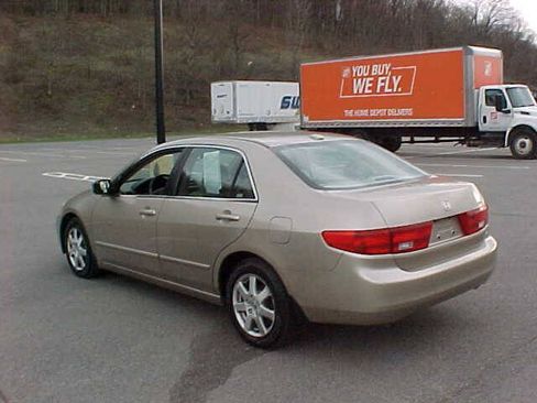 Used 2005 Honda Accord EX image 7