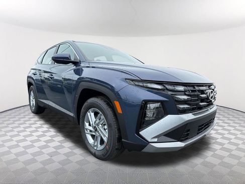 New 2026 Hyundai Tucson SE image 3