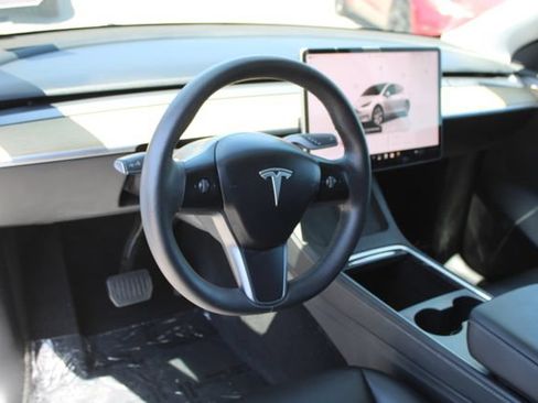 Used 2023 Tesla Model Y Long Range AWD/4WD image 14