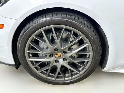 Used 2018 Porsche Panamera 4S AWD/4WD image 24