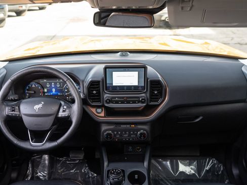 Used 2022 Ford Bronco Sport Outer Banks w/ Tech Package image 14