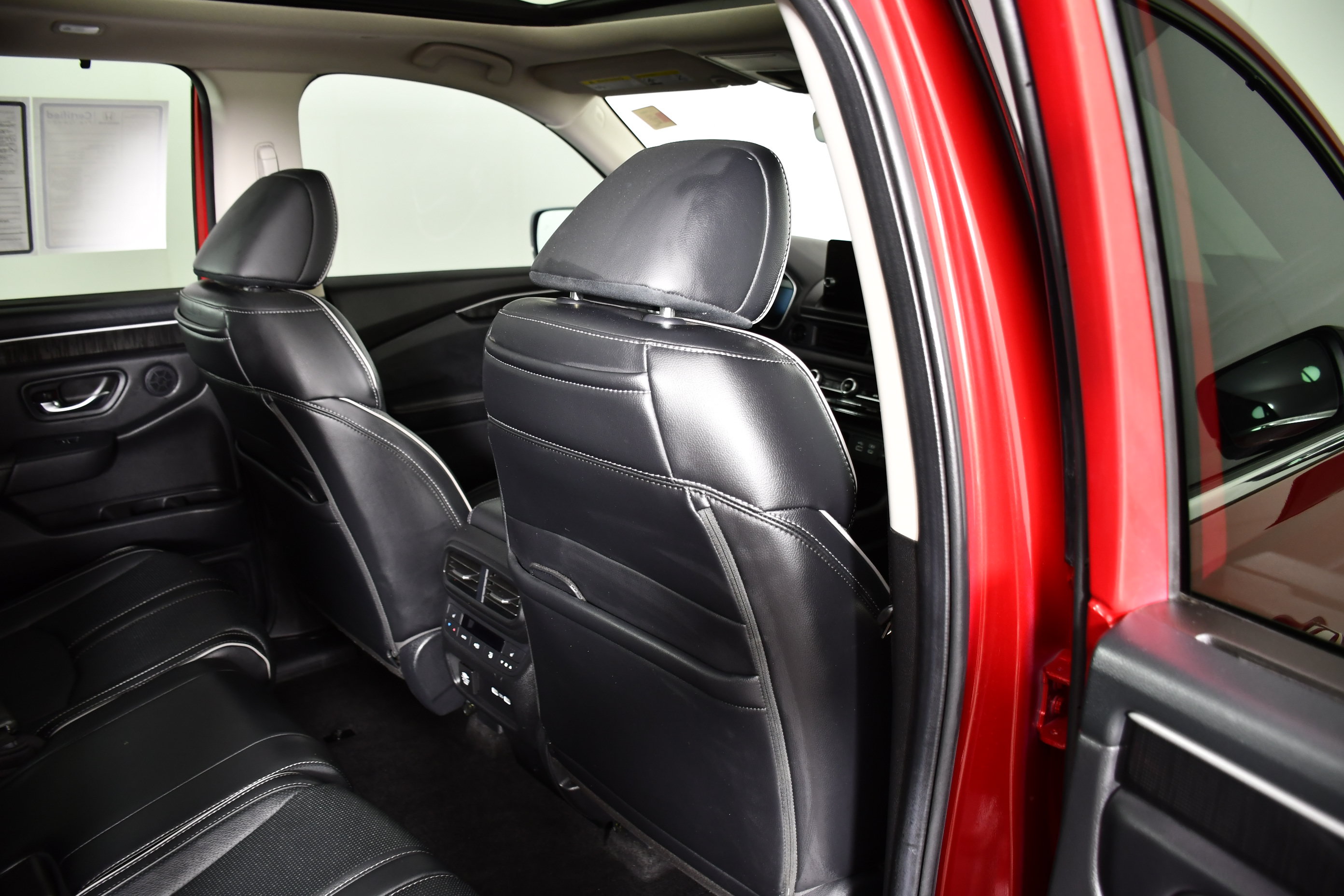 Certified 2023 Honda Pilot Elite image 46