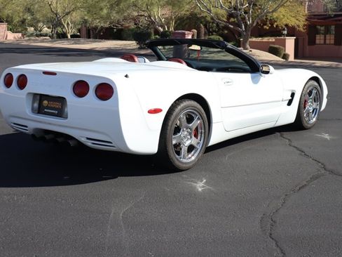 Used 1998 Chevrolet Corvette w/ Performance Handling Pkg image 6
