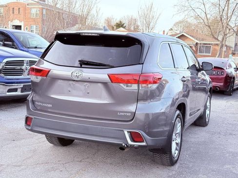 Used 2018 Toyota Highlander Limited image 4