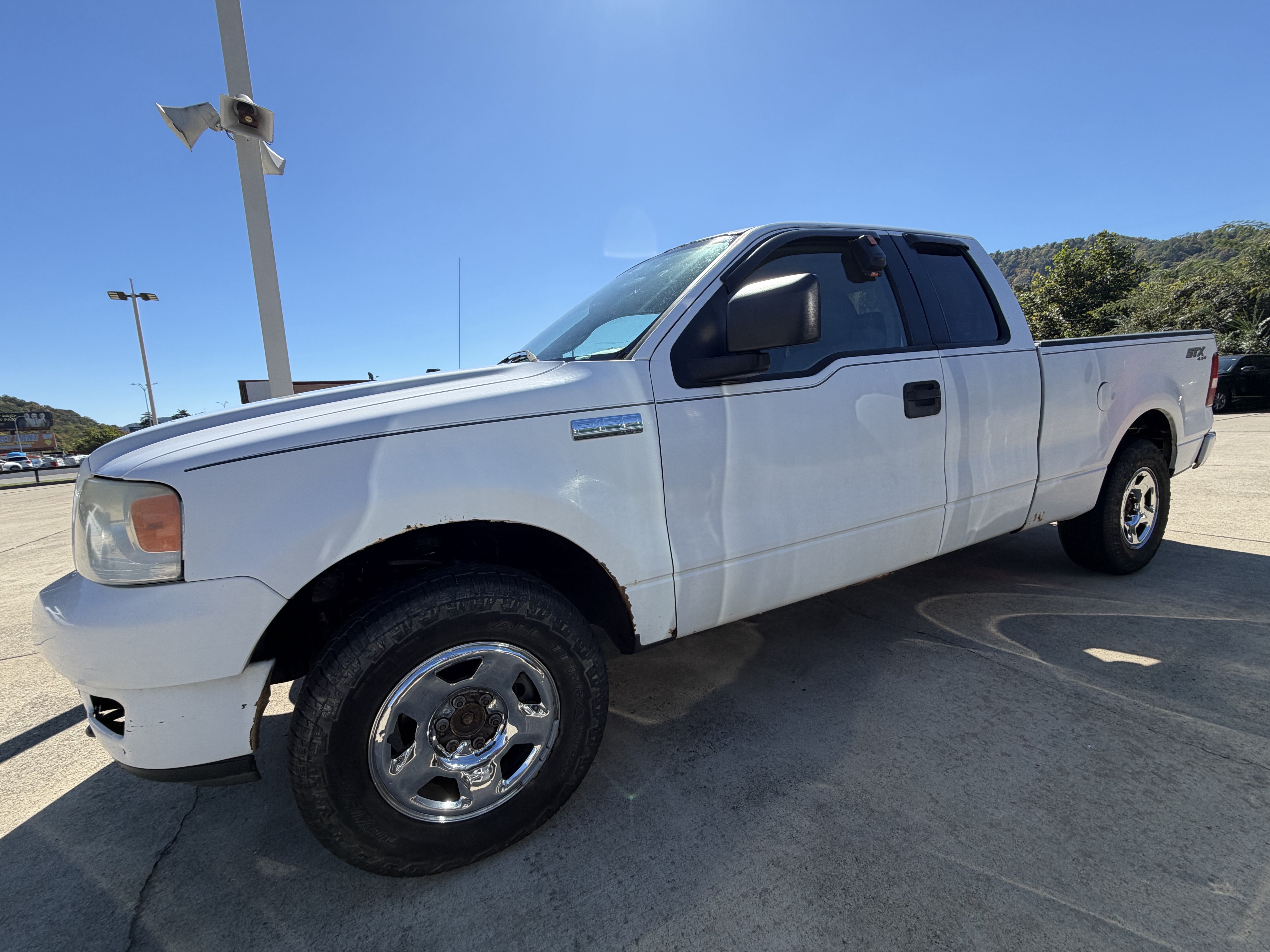 Used 2005 Ford F150 XL AWD/4WD image 4