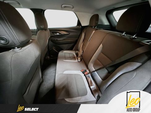 Used 2023 Chevrolet TrailBlazer LT FWD image 26