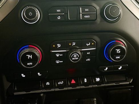 Used 2021 Chevrolet Silverado 1500 LT image 17