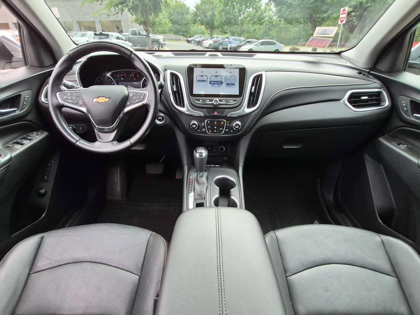 Used 2021 Chevrolet Equinox Premier w/ LPO, Floor Liner Package AWD/4WD image 15