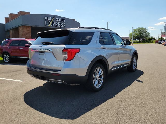 Used 2021 Ford Explorer XLT w/ Equipment Group 202A AWD/4WD image 5