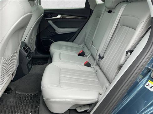 Used 2018 Audi Q5 2.0T Premium Plus w/ Premium Plus Package image 13