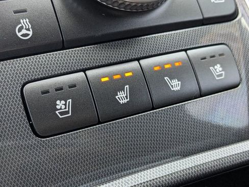 Used 2022 Hyundai Santa Fe Calligraphy image 22