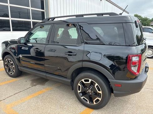 Used 2023 Ford Bronco Sport Outer Banks AWD/4WD image 4
