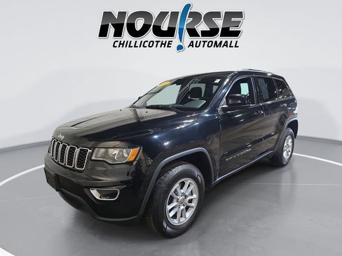 Used 2019 Jeep Grand Cherokee Laredo w/ Security & Convenience Group AWD/4WD image 1