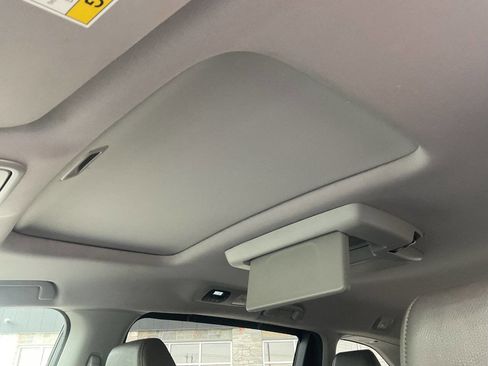 Used 2019 Honda Odyssey EX-L image 32