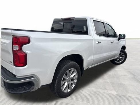 Used 2022 Chevrolet Silverado 1500 LTZ AWD/4WD image 5