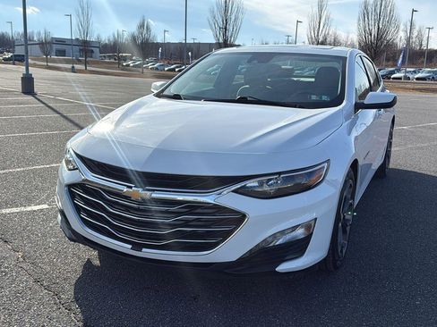 Used 2024 Chevrolet Malibu LT image 15